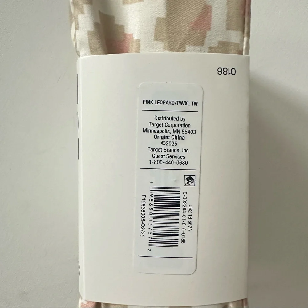 Room Essentials Microfiber Sheet Set in Cream and Pink Pattern Size Twin/Twin XL